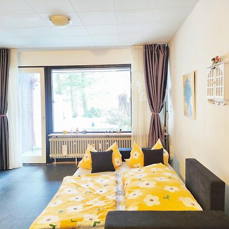 Ferienwohnung Schoene Wohnung 2D-Gebaeude Mit Mini-Garten Schönwalde Exterior foto